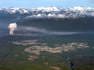 The town of Kitimat straddling the Kitimat River, just upstream of the Kitimat LNG facility.